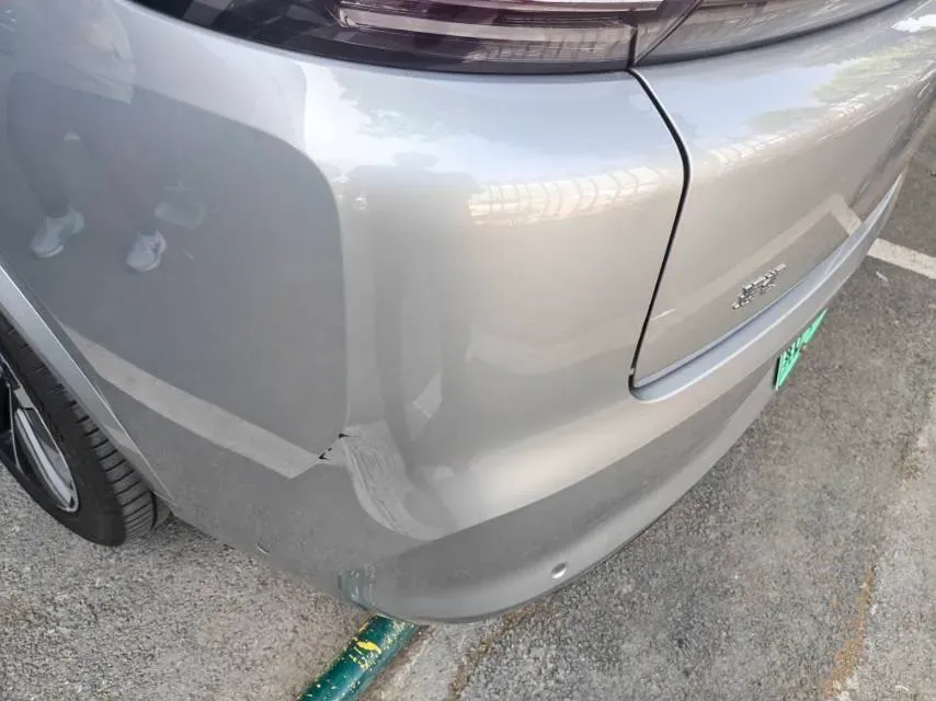 2023 Li L8 Range Extended 154HP REEV 40.9KWH,autocango,china used car exporter,china ev exporter,chinese used car exporter,chinese used ev exporter