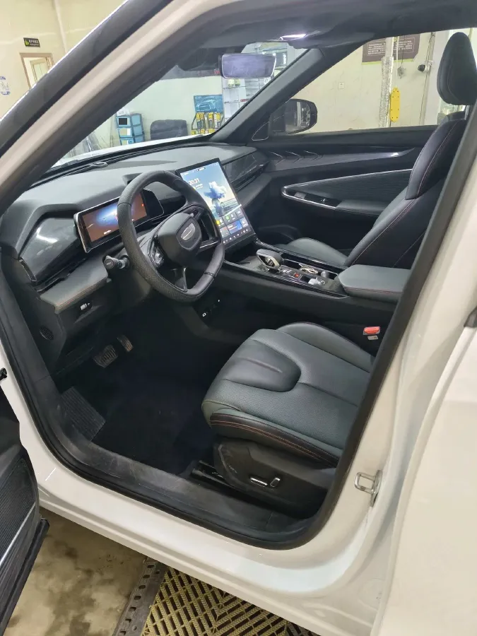2024 Geely Azkarra 1.5T 181HP L4 7DCT,autocango,china used car exporter,china ev exporter,chinese used car exporter,chinese used ev exporter