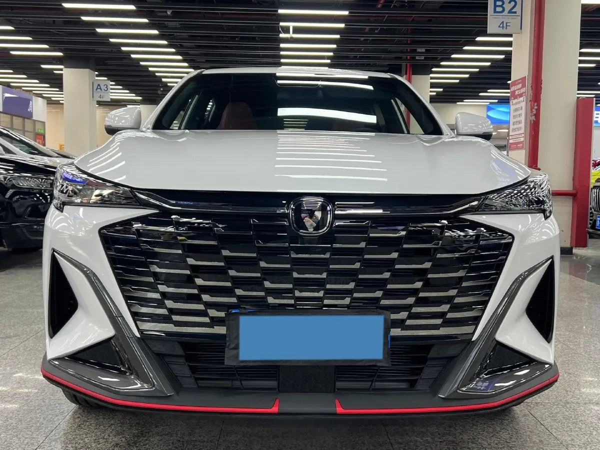 2026 ChangAn X5 PLUS 1.5T 192HP L4 7DCT,autocango,china used car exporter,china ev exporter,chinese used car exporter,chinese used ev exporter