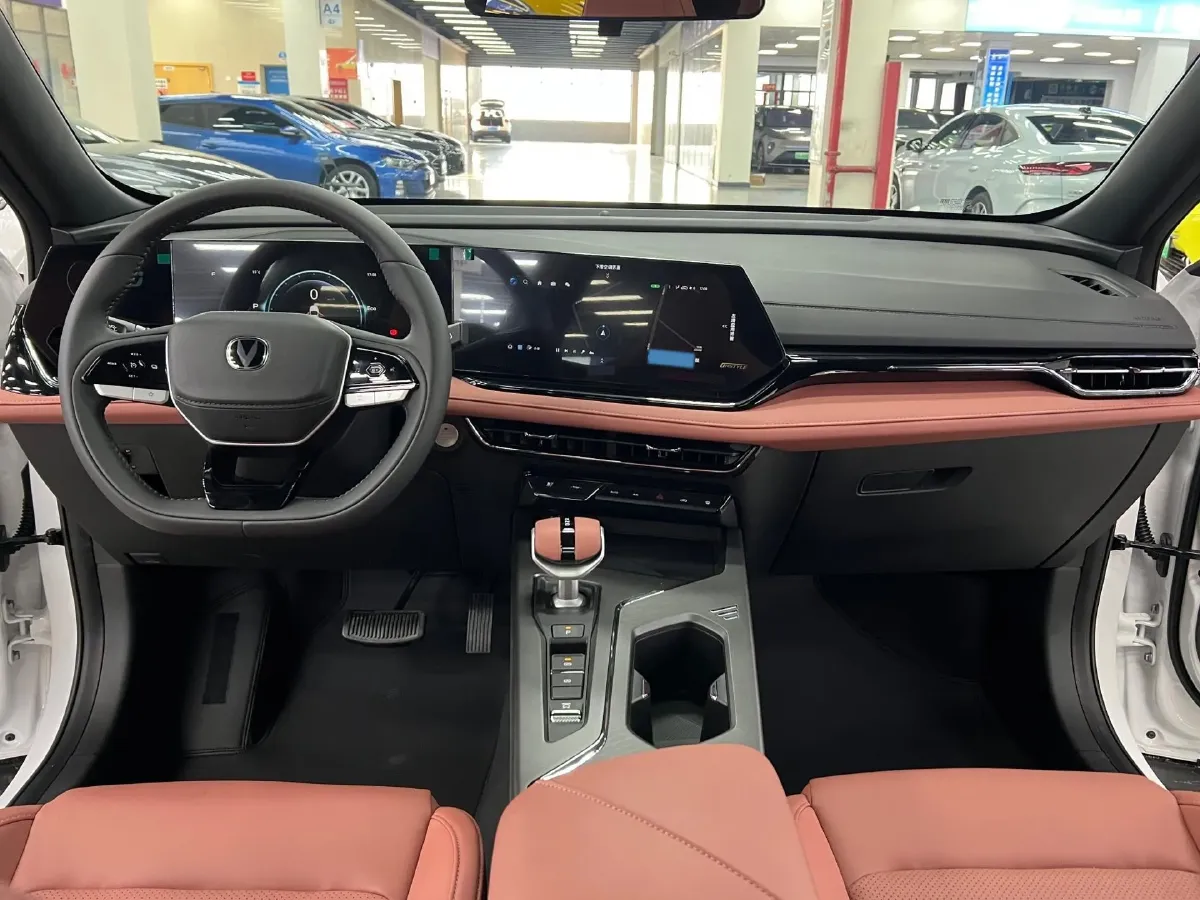 2026 ChangAn X5 PLUS 1.5T 192HP L4 7DCT,autocango,china used car exporter,china ev exporter,chinese used car exporter,chinese used ev exporter