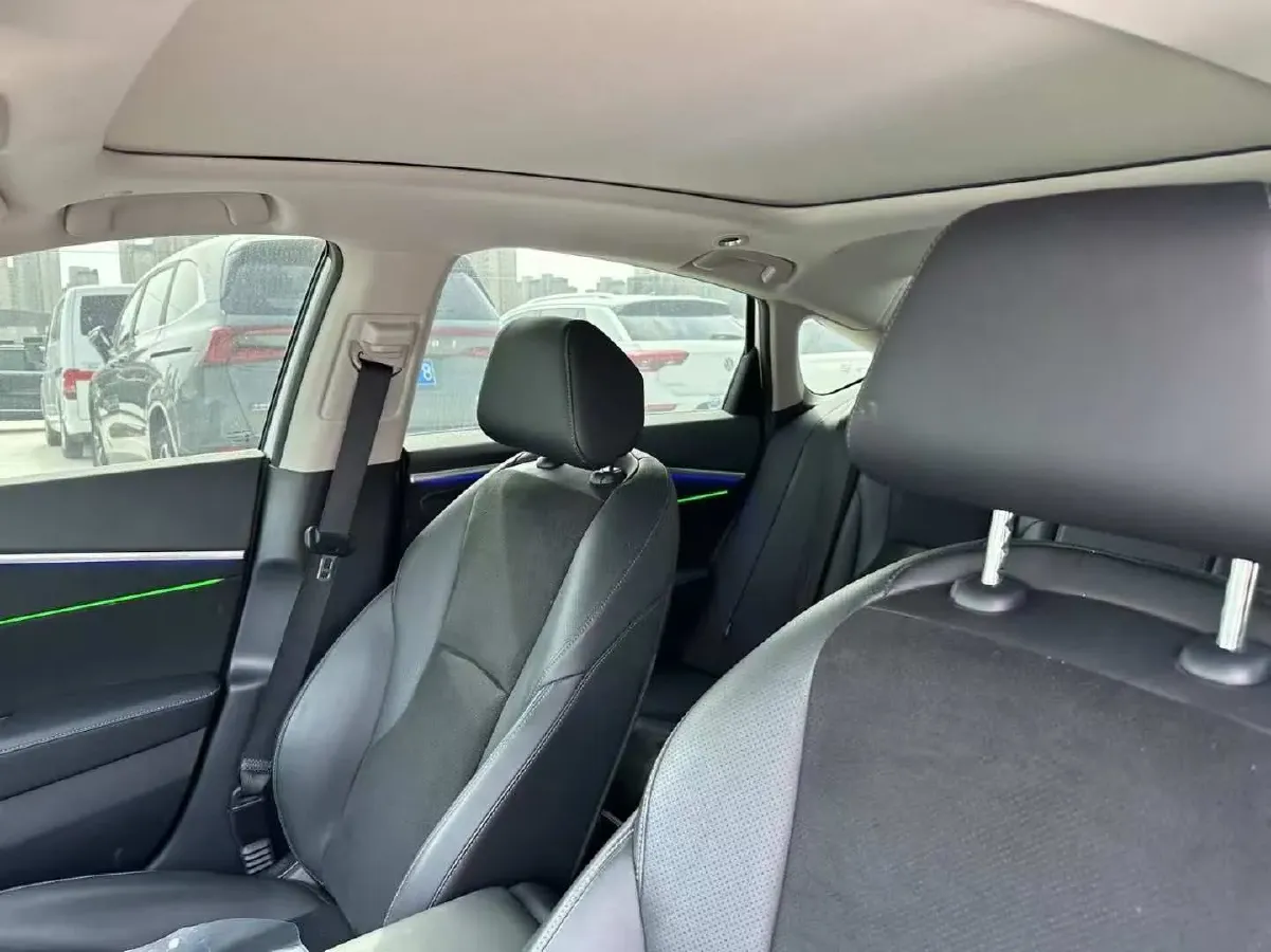 2023 Honda Accord 2.0L 148HP L4 E-CVT PHEV 17.7KWH,autocango,china used car exporter,china ev exporter,chinese used car exporter,chinese used ev exporter