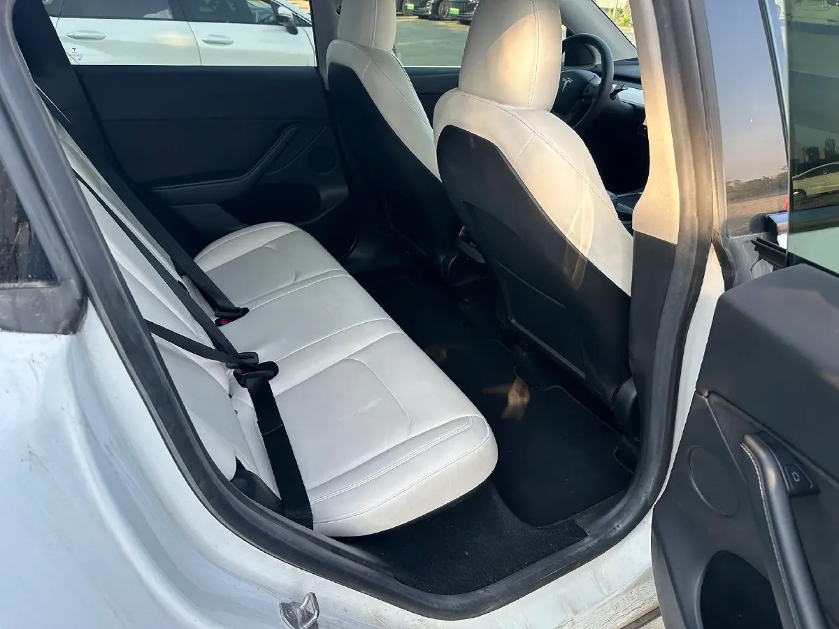 2022 Tesla Model Y BEV 60KWH,autocango,china used car exporter,china ev exporter,chinese used car exporter,chinese used ev exporter