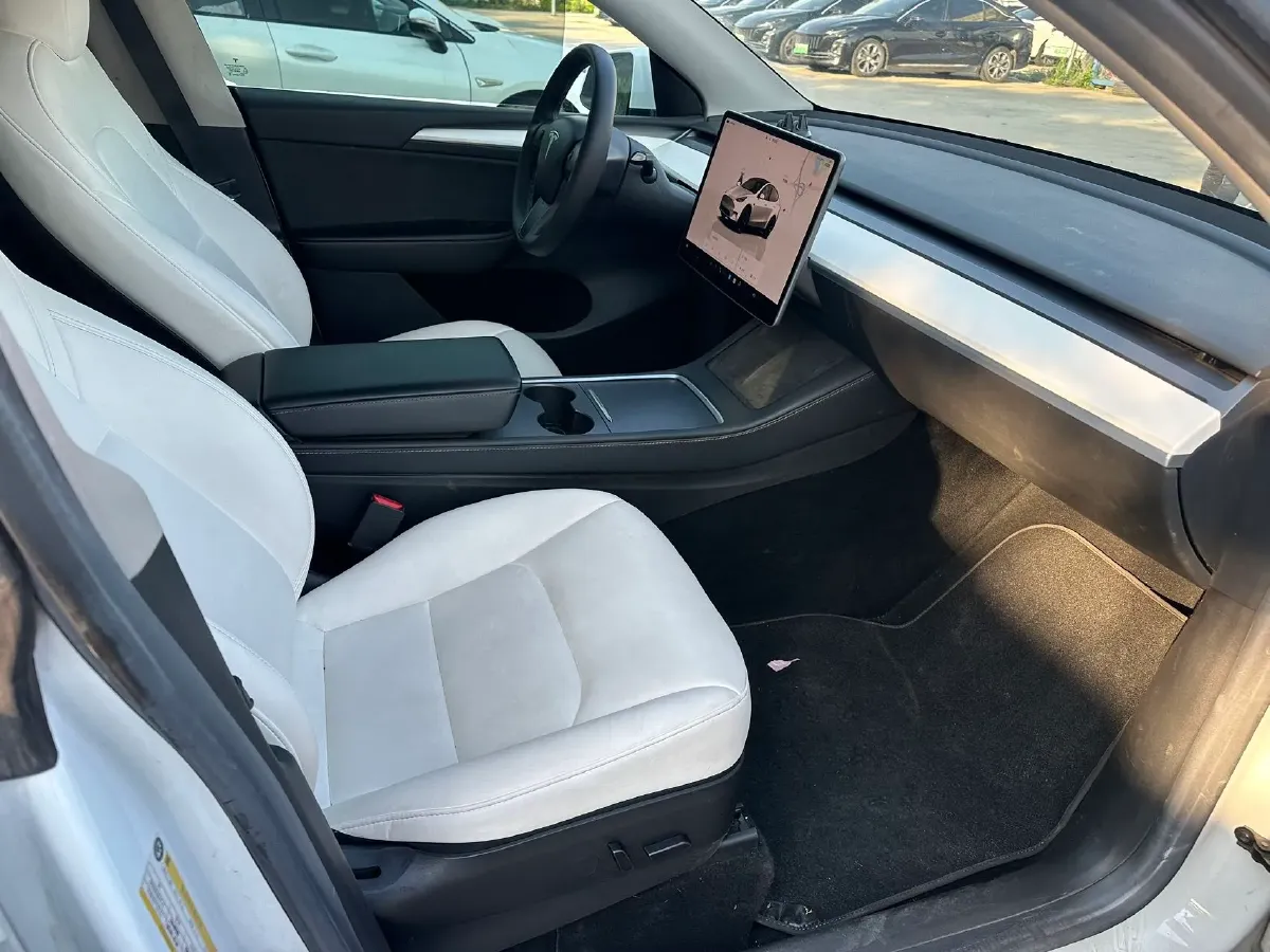 2022 Tesla Model Y BEV 60KWH,autocango,china used car exporter,china ev exporter,chinese used car exporter,chinese used ev exporter