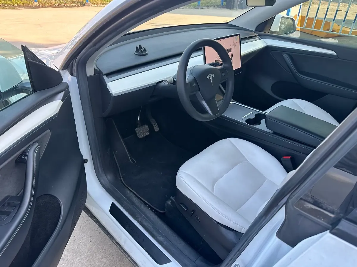 2022 Tesla Model Y BEV 60KWH,autocango,china used car exporter,china ev exporter,chinese used car exporter,chinese used ev exporter