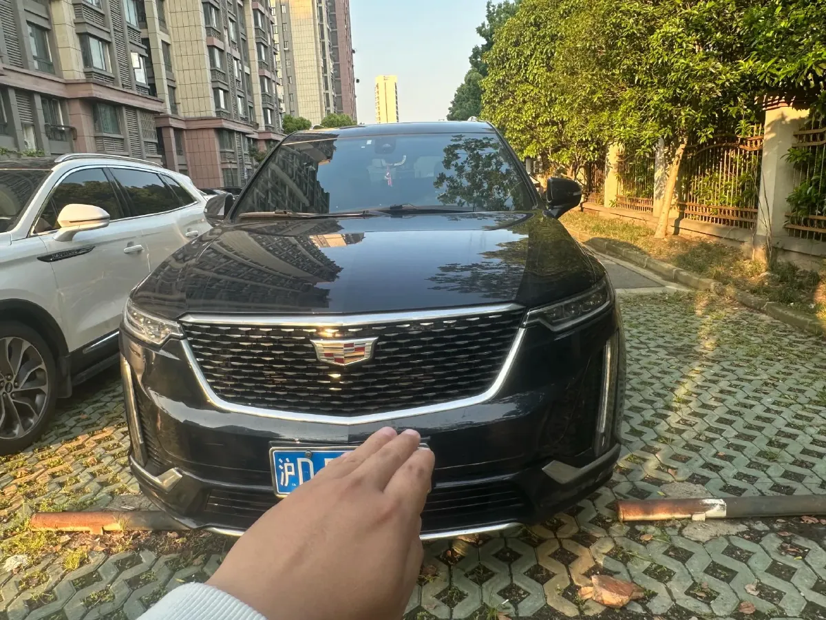 2022 Cadillac XT6 2.0T 237HP L4 9AT,autocango,china used car exporter,china ev exporter,chinese used car exporter,chinese used ev exporter