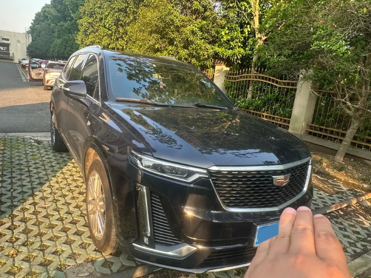 2022 Cadillac XT6 2.0T 237HP L4 9AT,autocango,china used car exporter,china ev exporter,chinese used car exporter,chinese used ev exporter