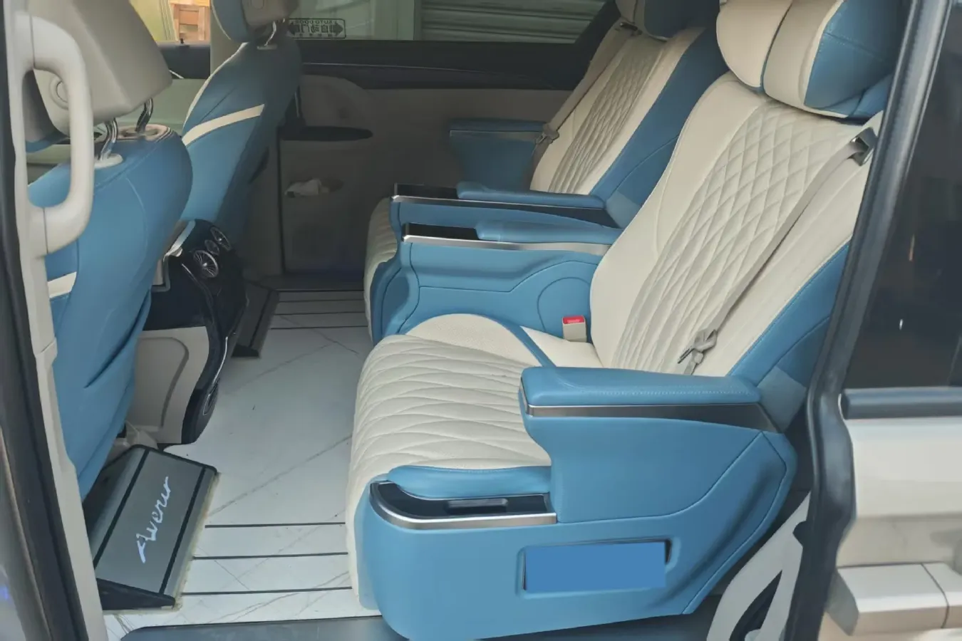 2022 Buick GL8 2.0T 237HP L4 9AT,autocango,china used car exporter,china ev exporter,chinese used car exporter,chinese used ev exporter