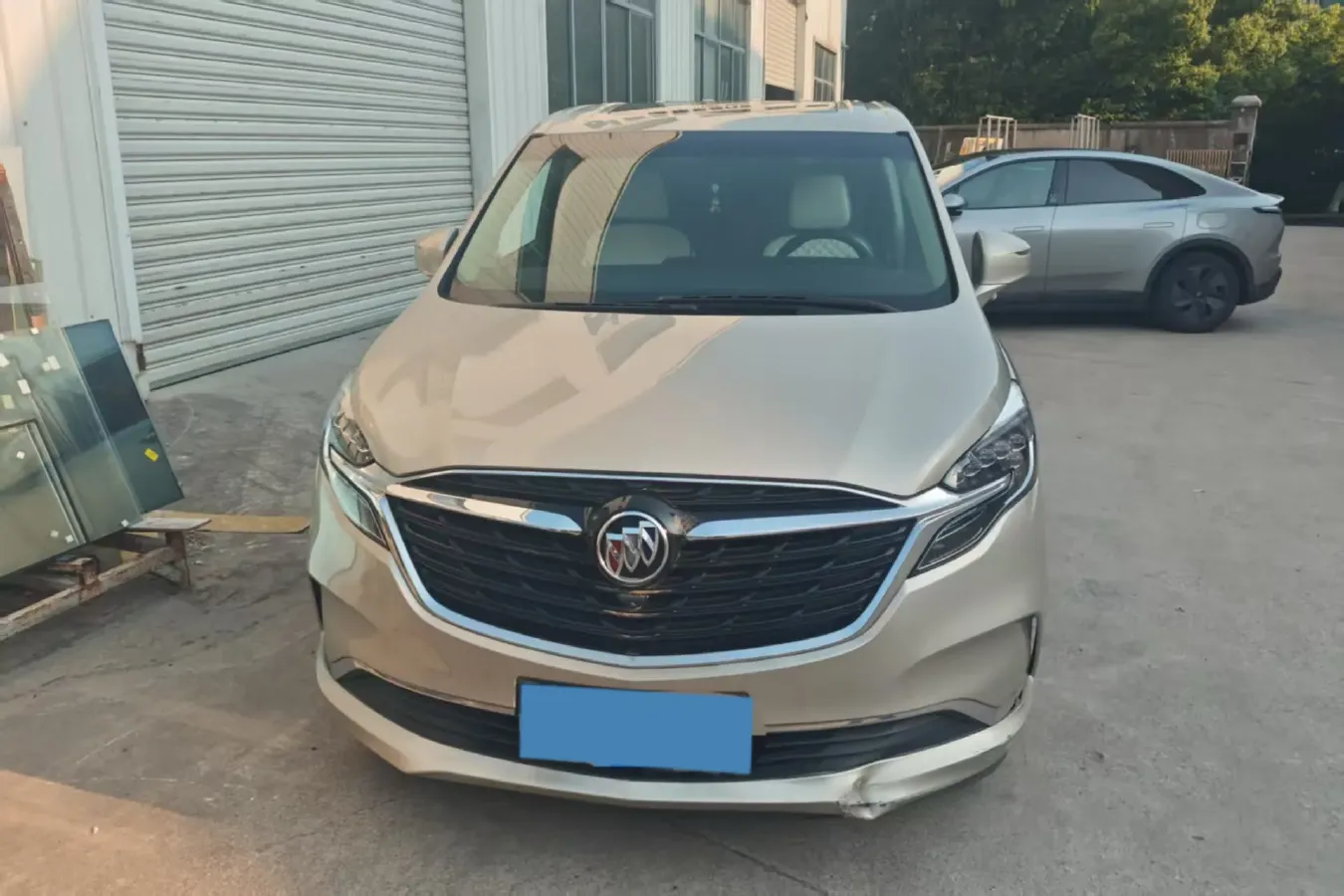 2022 Buick GL8 2.0T 237HP L4 9AT,autocango,china used car exporter,china ev exporter,chinese used car exporter,chinese used ev exporter