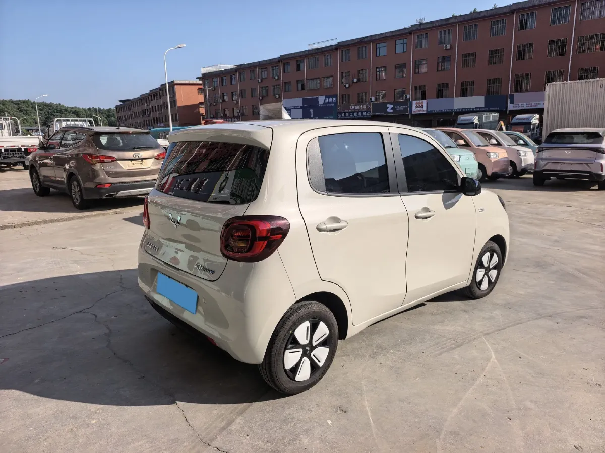 2025 WuLing HongGuang MINI EV BEV 16.2KWH,autocango,china used car exporter,china ev exporter,chinese used car exporter,chinese used ev exporter