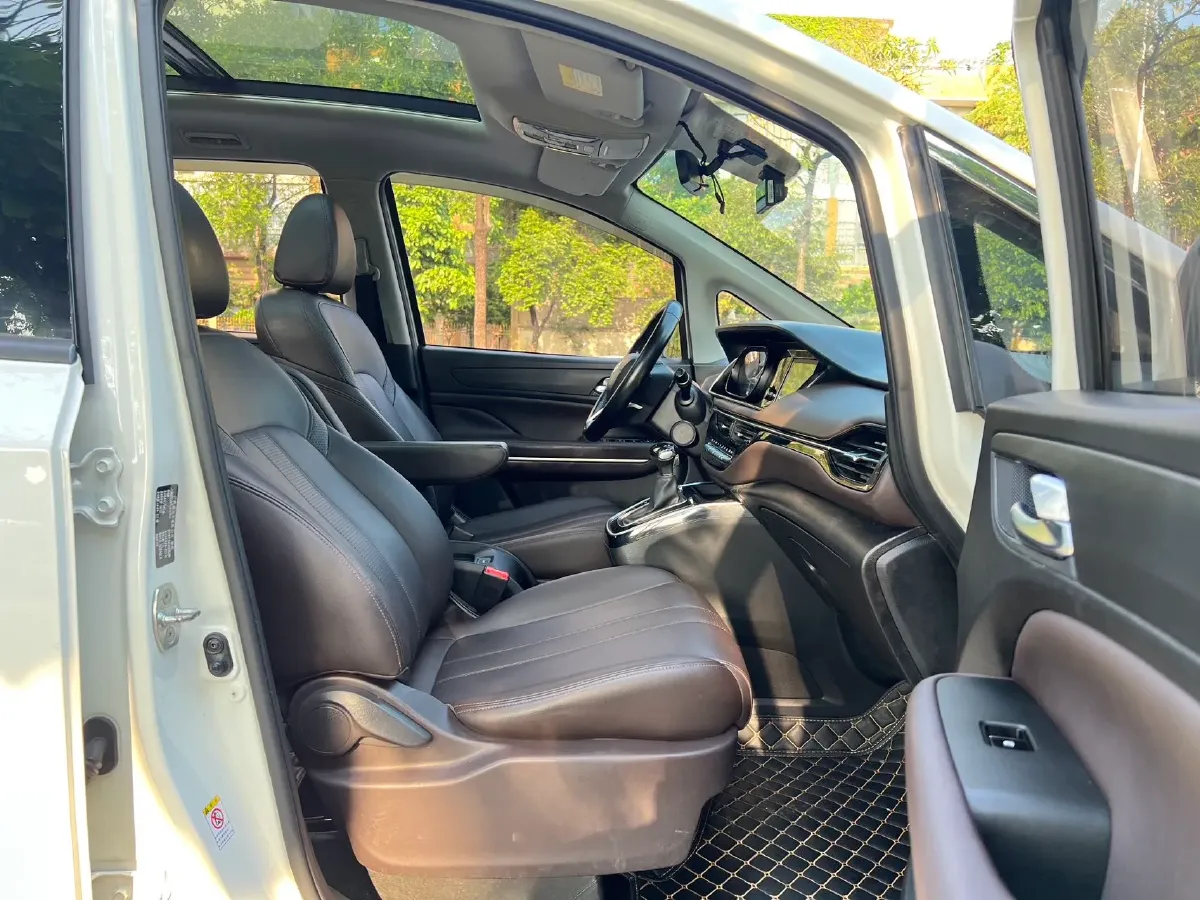 2021 GAC Trumpchi M6 1.5T 169HP L4 7DCT,autocango,china used car exporter,china ev exporter,chinese used car exporter,chinese used ev exporter