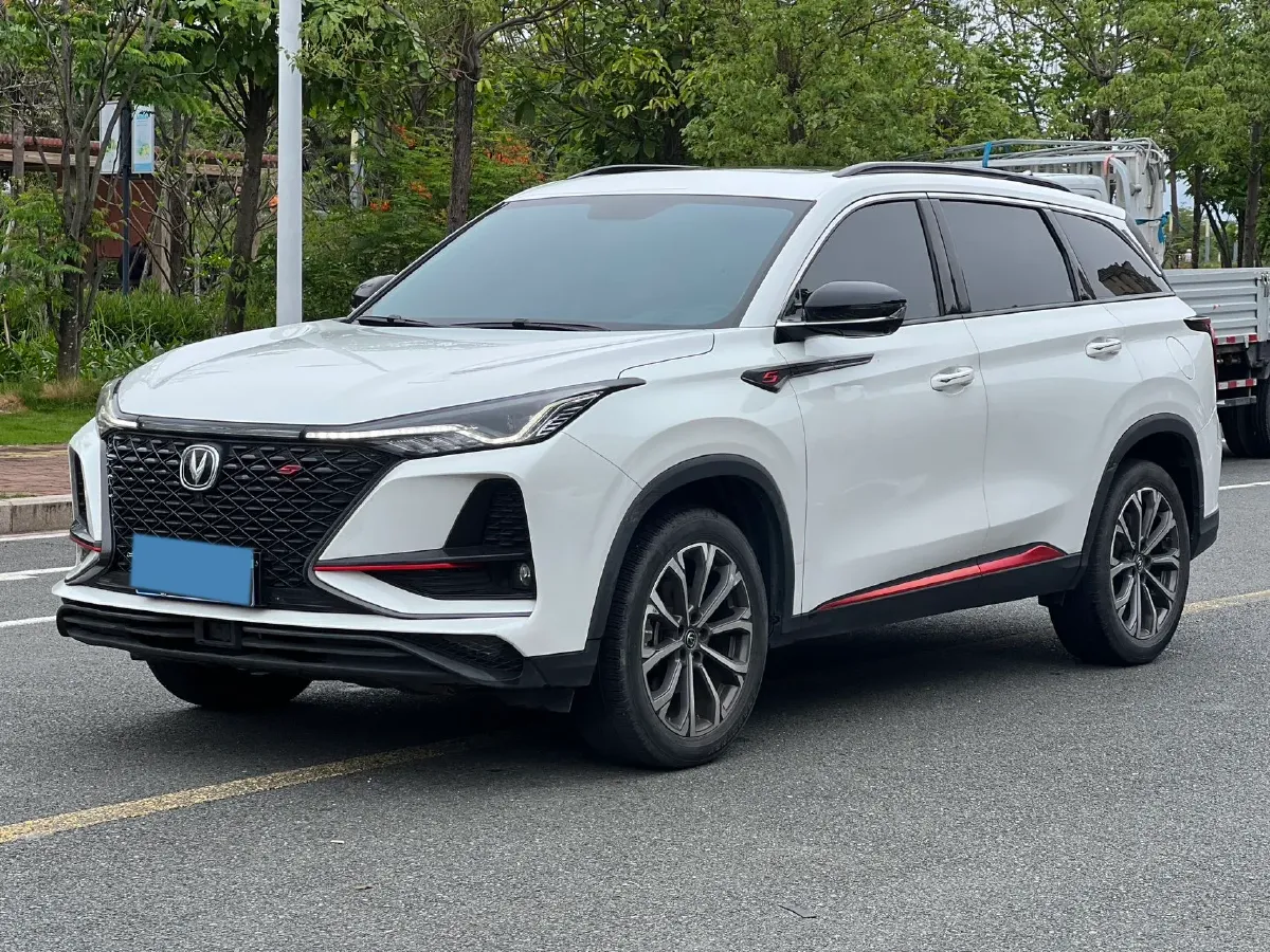 2020 ChangAn CS75 Plus 2.0T 233HP L4 8AT,autocango,china used car exporter,china ev exporter,chinese used car exporter,chinese used ev exporter