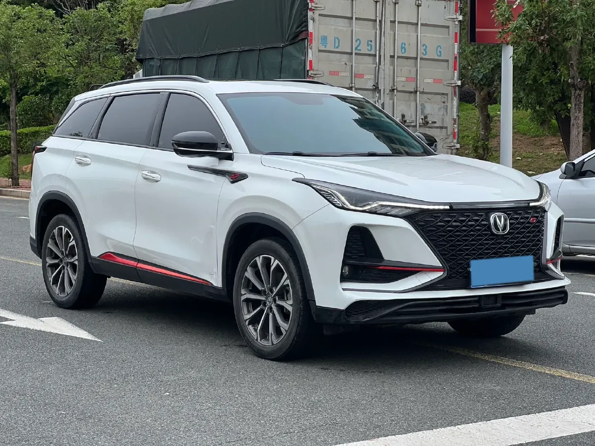 2020 ChangAn CS75 Plus 2.0T 233HP L4 8AT,autocango,china used car exporter,china ev exporter,chinese used car exporter,chinese used ev exporter