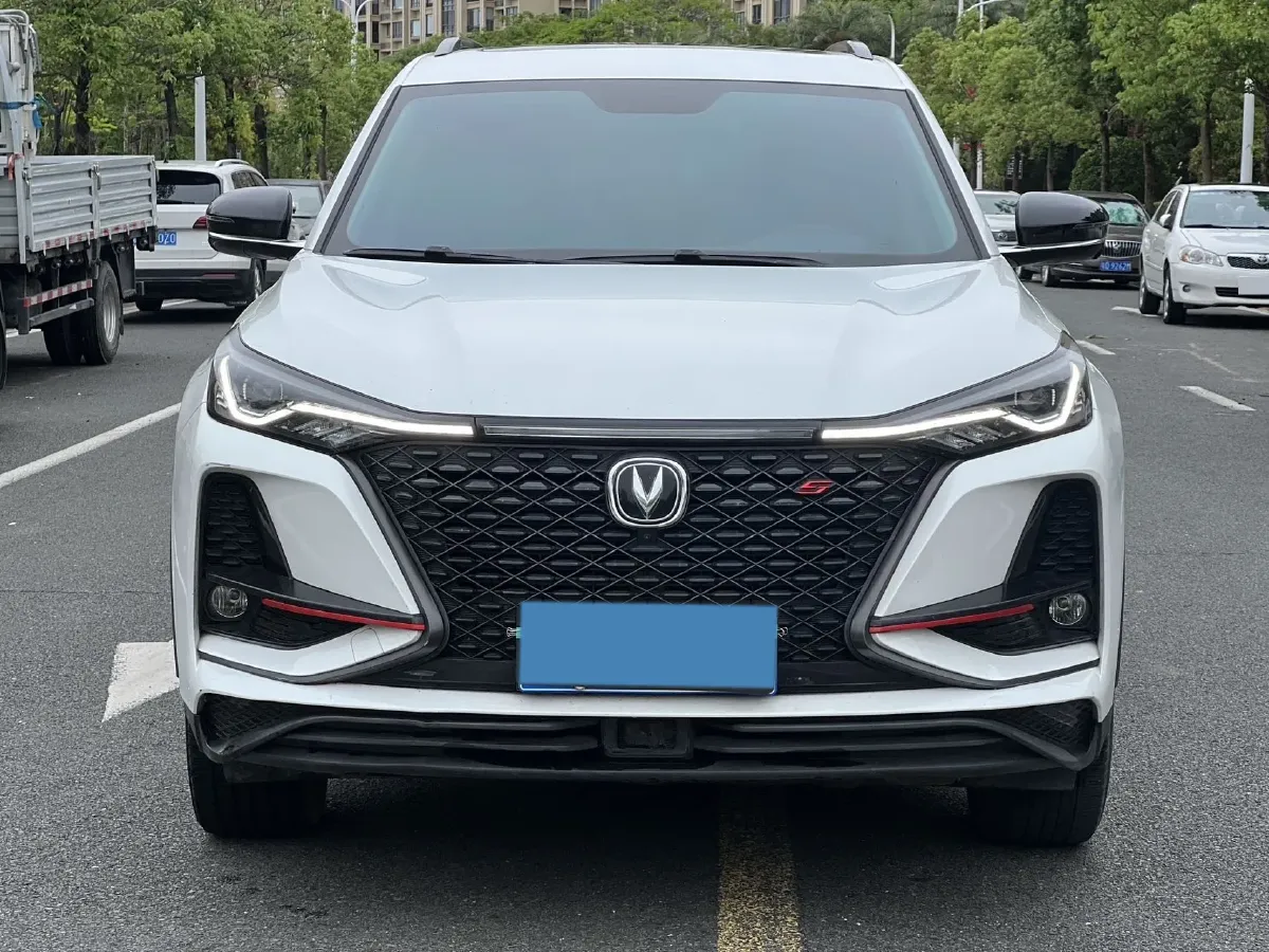 2020 ChangAn CS75 Plus 2.0T 233HP L4 8AT,autocango,china used car exporter,china ev exporter,chinese used car exporter,chinese used ev exporter