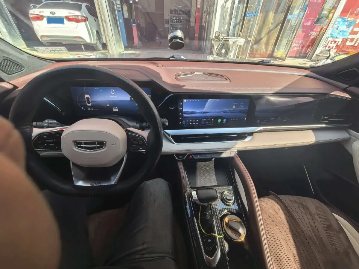 2021 Geely Monjaro 2.0T 218HP L4 7DCT,autocango,china used car exporter,china ev exporter,chinese used car exporter,chinese used ev exporter