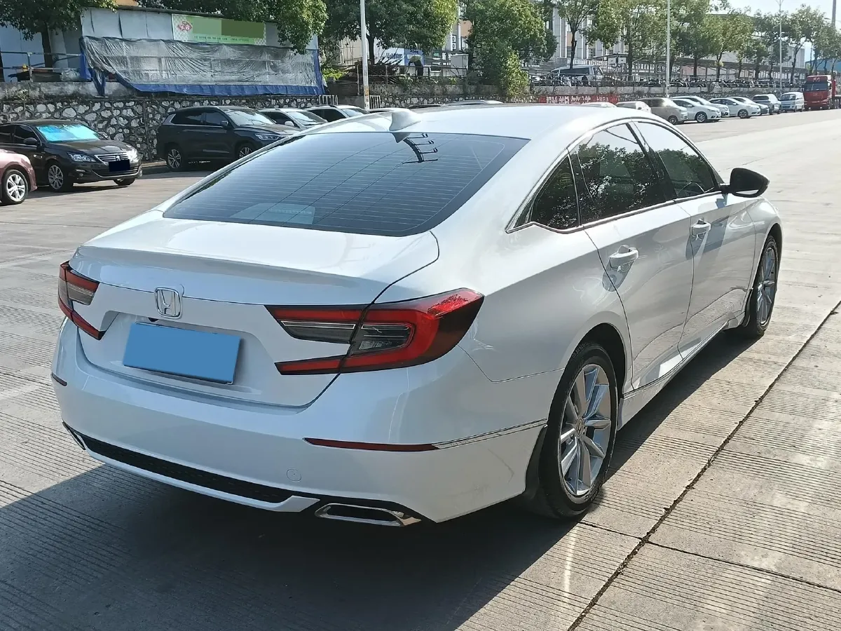 2022 Honda Accord 1.5T 194HP L4 CVT,autocango,china used car exporter,china ev exporter,chinese used car exporter,chinese used ev exporter
