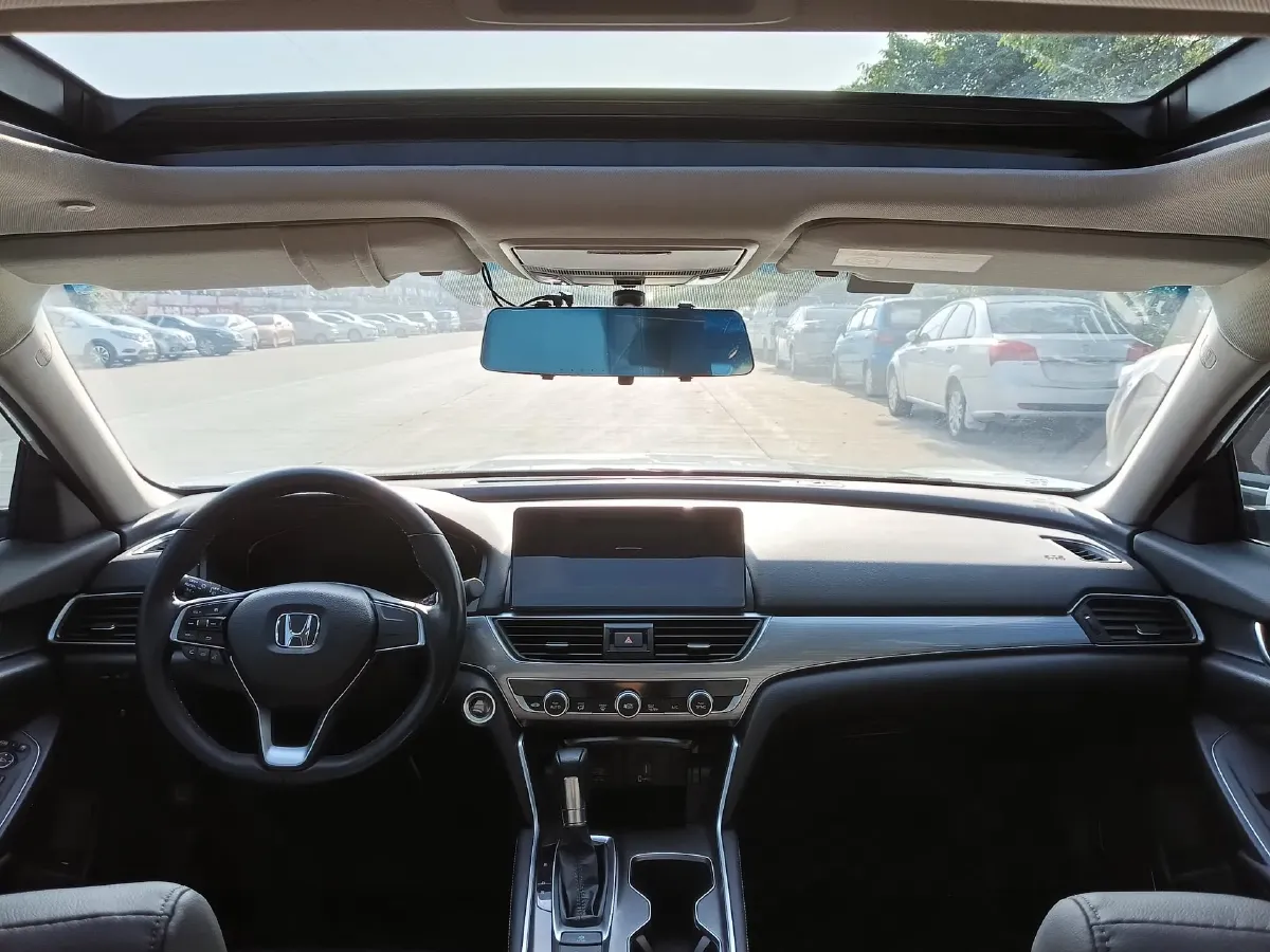 2022 Honda Accord 1.5T 194HP L4 CVT,autocango,china used car exporter,china ev exporter,chinese used car exporter,chinese used ev exporter