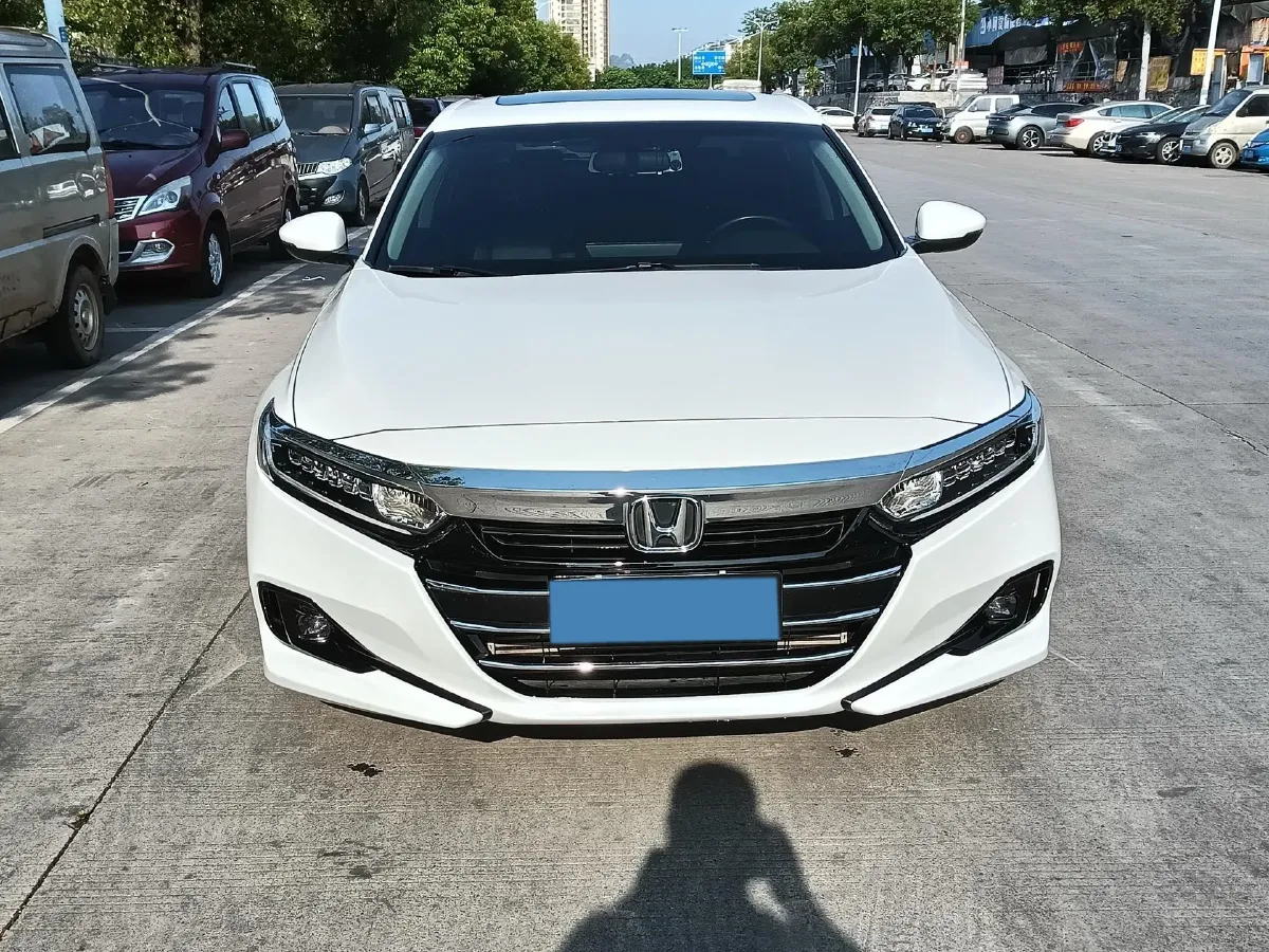 2022 Honda Accord 1.5T 194HP L4 CVT,autocango,china used car exporter,china ev exporter,chinese used car exporter,chinese used ev exporter