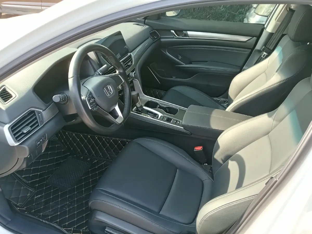 2022 Honda Accord 1.5T 194HP L4 CVT,autocango,china used car exporter,china ev exporter,chinese used car exporter,chinese used ev exporter