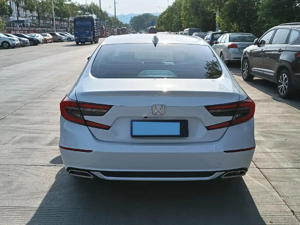 2022 Honda Accord 1.5T 194HP L4 CVT,autocango,china used car exporter,china ev exporter,chinese used car exporter,chinese used ev exporter