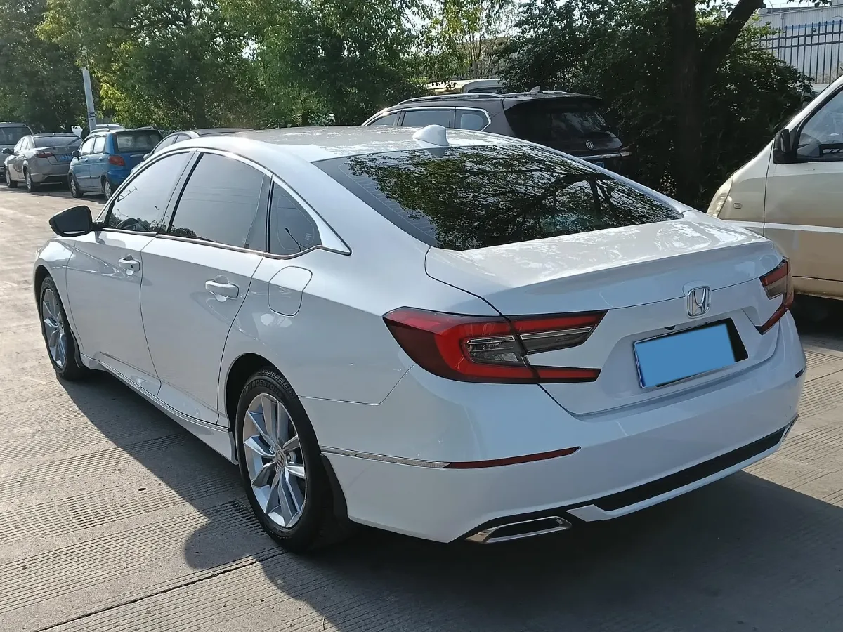 2022 Honda Accord 1.5T 194HP L4 CVT,autocango,china used car exporter,china ev exporter,chinese used car exporter,chinese used ev exporter