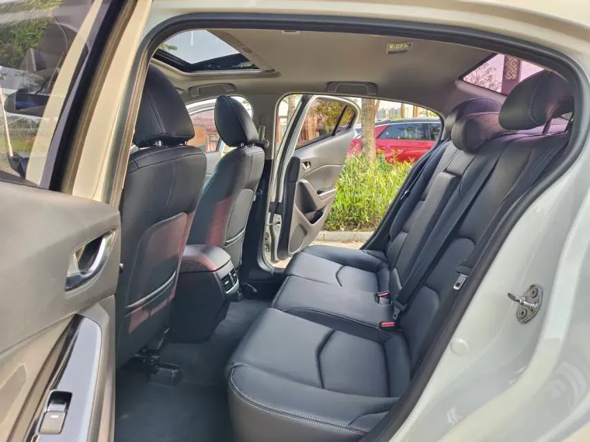 2017 Mazda 3 Axela 1.5L 117HP L4 6AT,autocango,china used car exporter,china ev exporter,chinese used car exporter,chinese used ev exporter