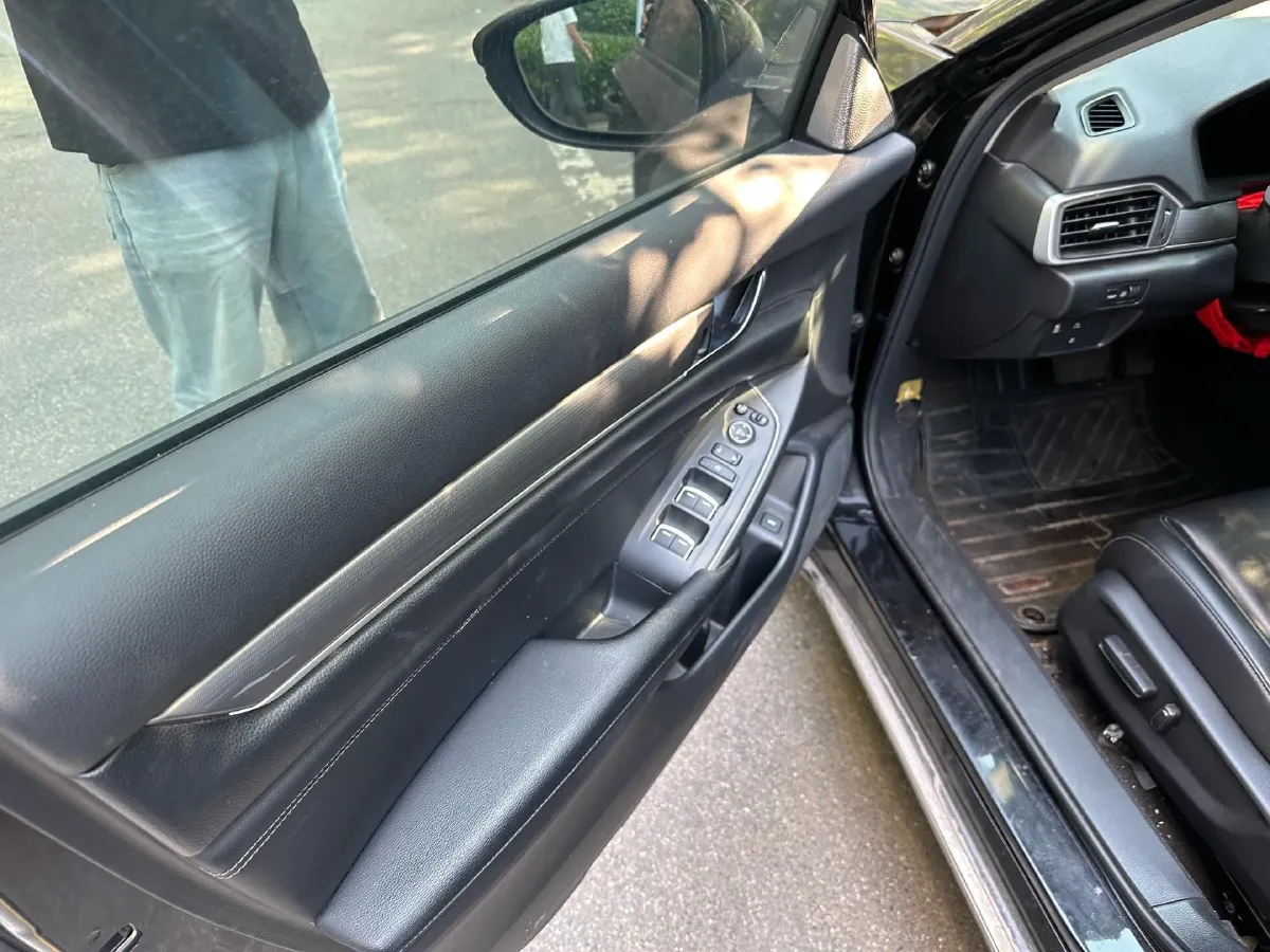 2022 Honda Accord 1.5T 194HP L4 CVT,autocango,china used car exporter,china ev exporter,chinese used car exporter,chinese used ev exporter