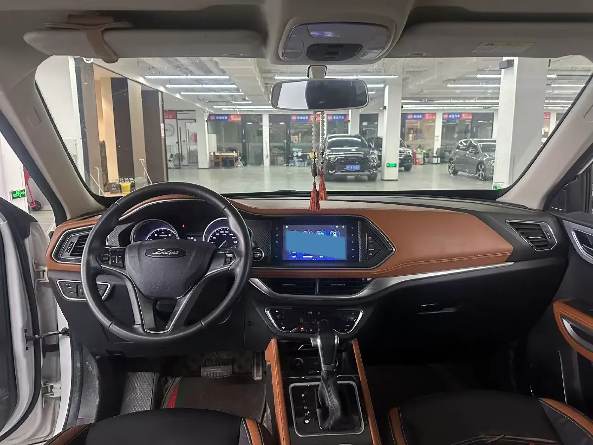 2017 Zotye T300 1.5T 144HP L4 CVT,autocango,china used car exporter,china ev exporter,chinese used car exporter,chinese used ev exporter