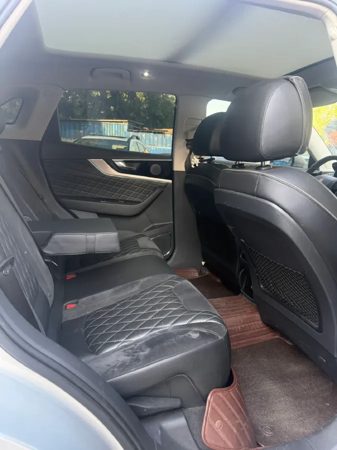 2019 HongQi HS5 2.0T 224HP L4 6AT,autocango,china used car exporter,china ev exporter,chinese used car exporter,chinese used ev exporter