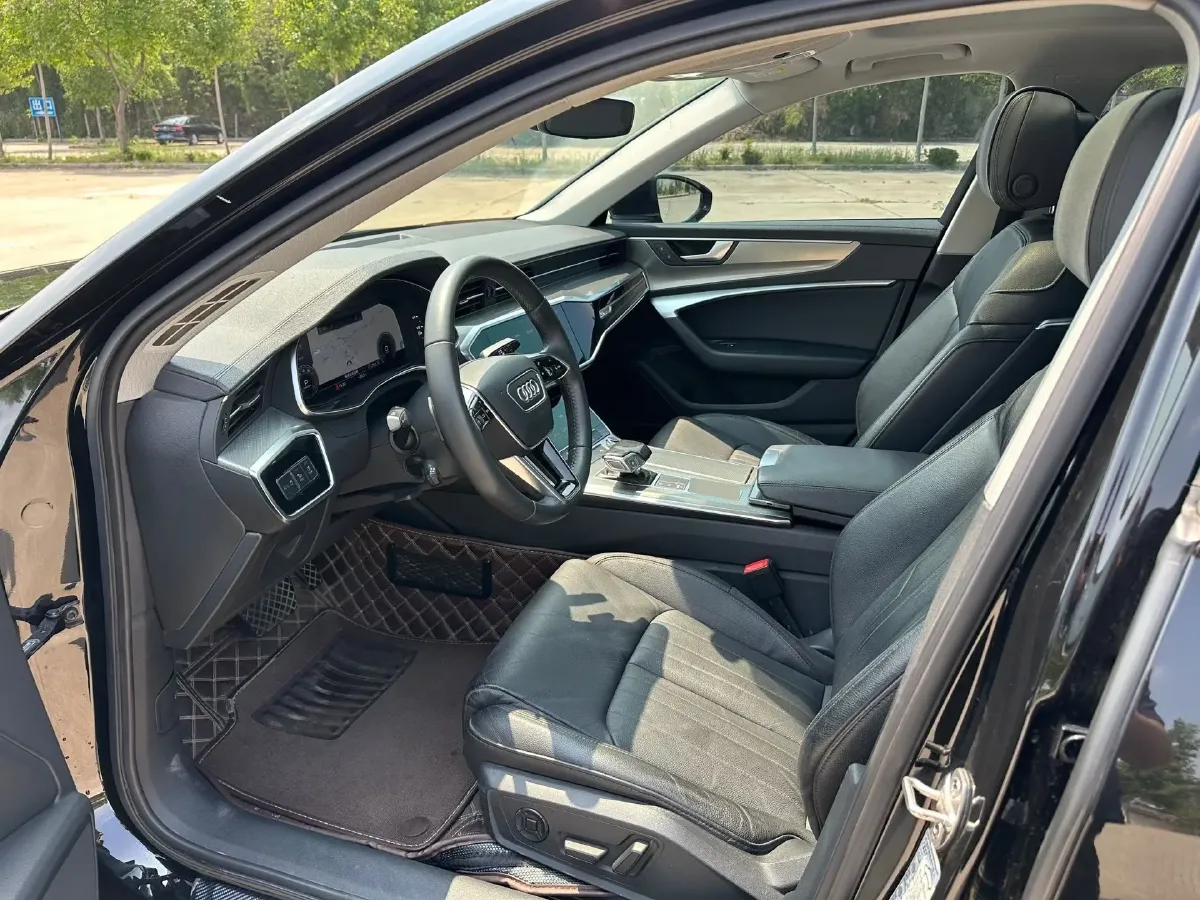 2019 Audi A6L 2.0T 190HP L4 7DCT,autocango,china used car exporter,china ev exporter,chinese used car exporter,chinese used ev exporter