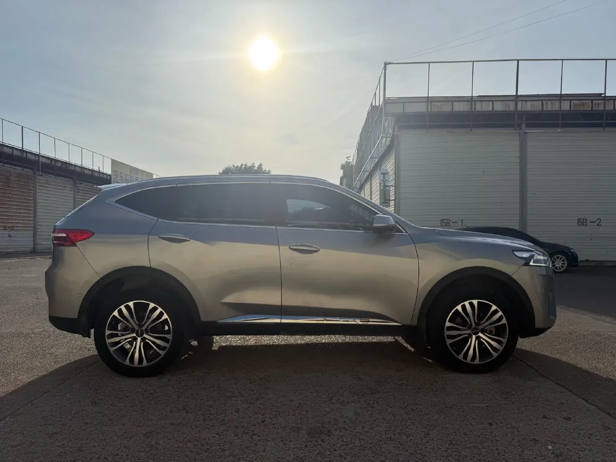 2020 Haval F7 2.0T 224HP L4 7DCT,autocango,china used car exporter,china ev exporter,chinese used car exporter,chinese used ev exporter