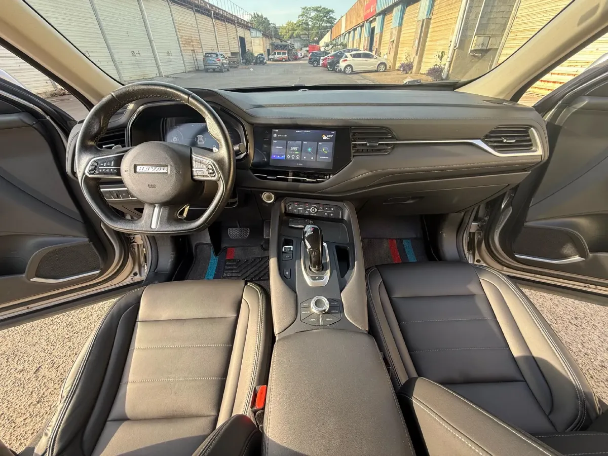 2020 Haval F7 2.0T 224HP L4 7DCT,autocango,china used car exporter,china ev exporter,chinese used car exporter,chinese used ev exporter