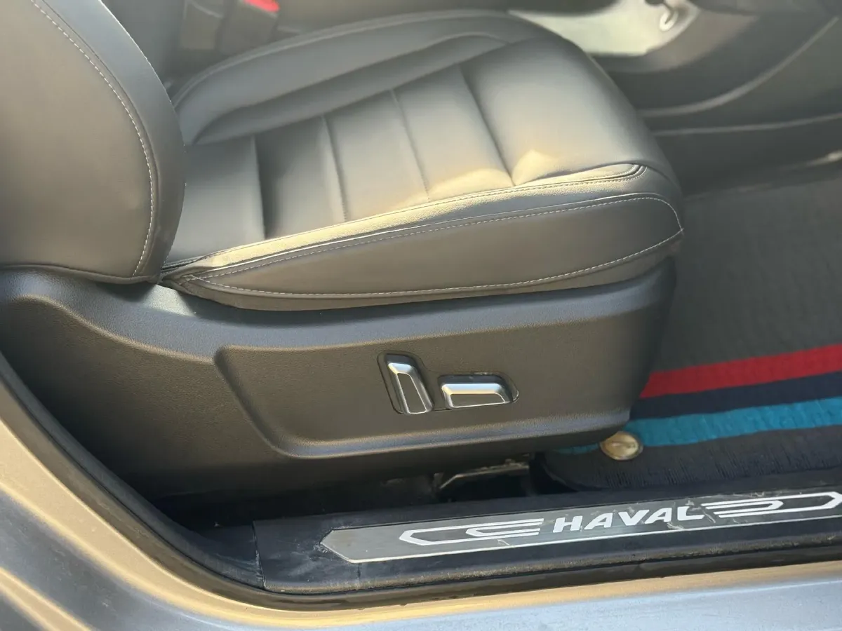 2020 Haval F7 2.0T 224HP L4 7DCT,autocango,china used car exporter,china ev exporter,chinese used car exporter,chinese used ev exporter