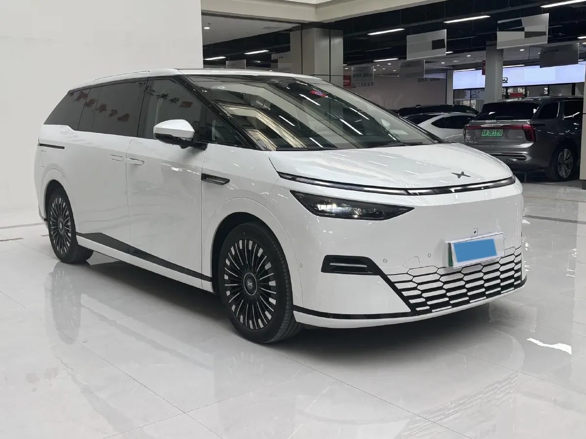 2025 Xpeng X9 BEV,autocango,china used car exporter,china ev exporter,chinese used car exporter,chinese used ev exporter