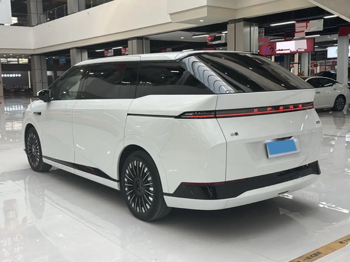 2025 Xpeng X9 BEV,autocango,china used car exporter,china ev exporter,chinese used car exporter,chinese used ev exporter