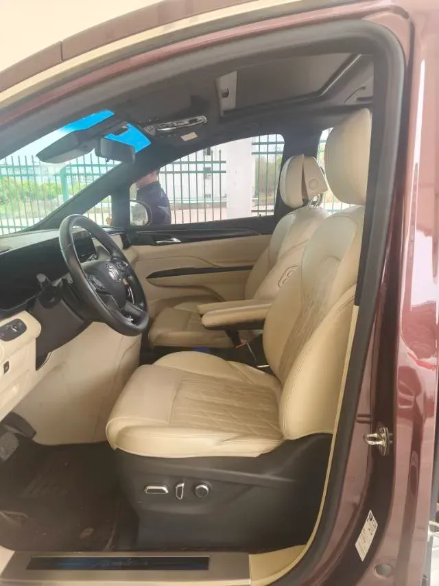 2023 Buick GL8 2.0T 237HP L4 9AT,autocango,china used car exporter,china ev exporter,chinese used car exporter,chinese used ev exporter