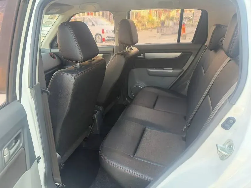 2015 Suzuki Swift 1.5L 103HP L4 4AT,autocango,china used car exporter,china ev exporter,chinese used car exporter,chinese used ev exporter