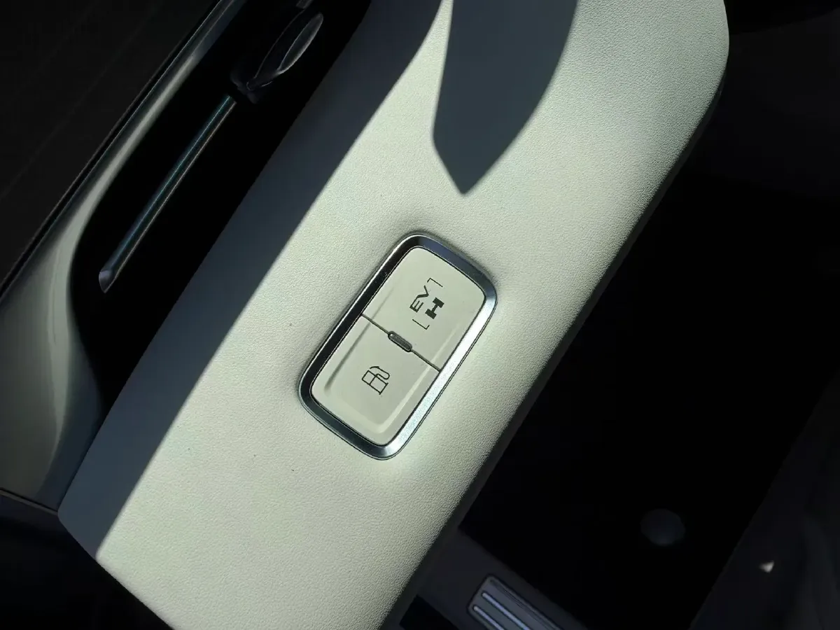 2026 Buick Encasa 1.5T 180HP L4 1DHT PHEV,autocango,china used car exporter,china ev exporter,chinese used car exporter,chinese used ev exporter