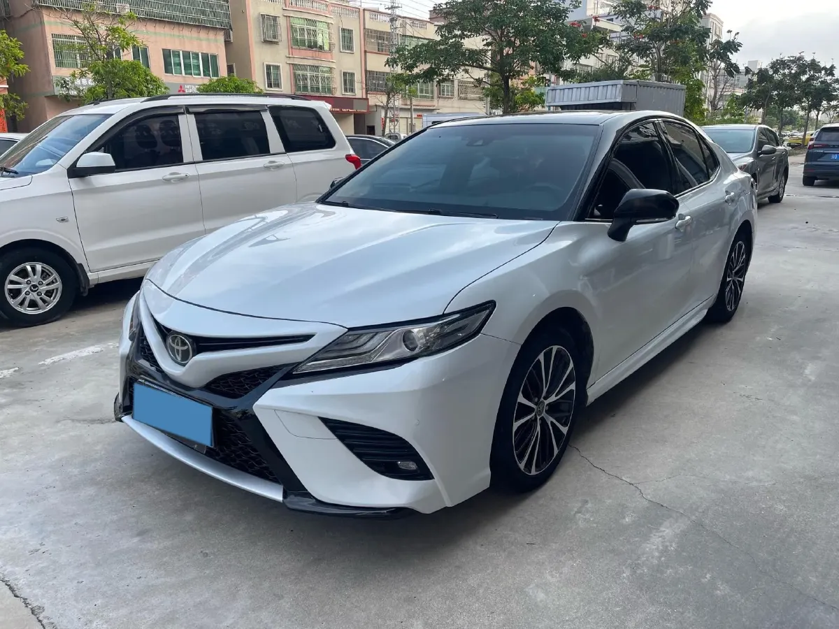 2019 Toyota Camry 2.0L 178HP L4 CVT,autocango,china used car exporter,china ev exporter,chinese used car exporter,chinese used ev exporter