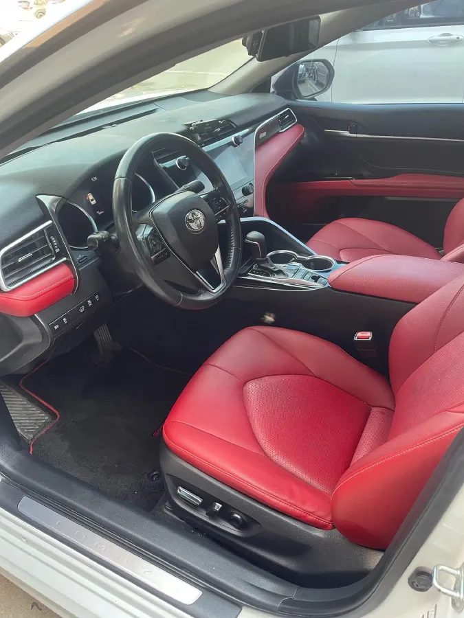 2019 Toyota Camry 2.0L 178HP L4 CVT,autocango,china used car exporter,china ev exporter,chinese used car exporter,chinese used ev exporter