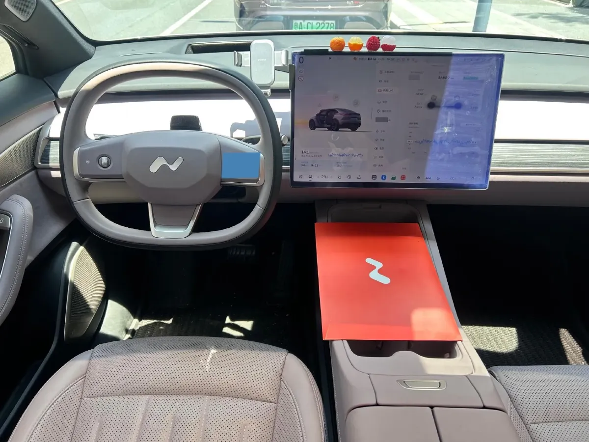 2024 IM L6 BEV 75KWH,autocango,china used car exporter,china ev exporter,chinese used car exporter,chinese used ev exporter
