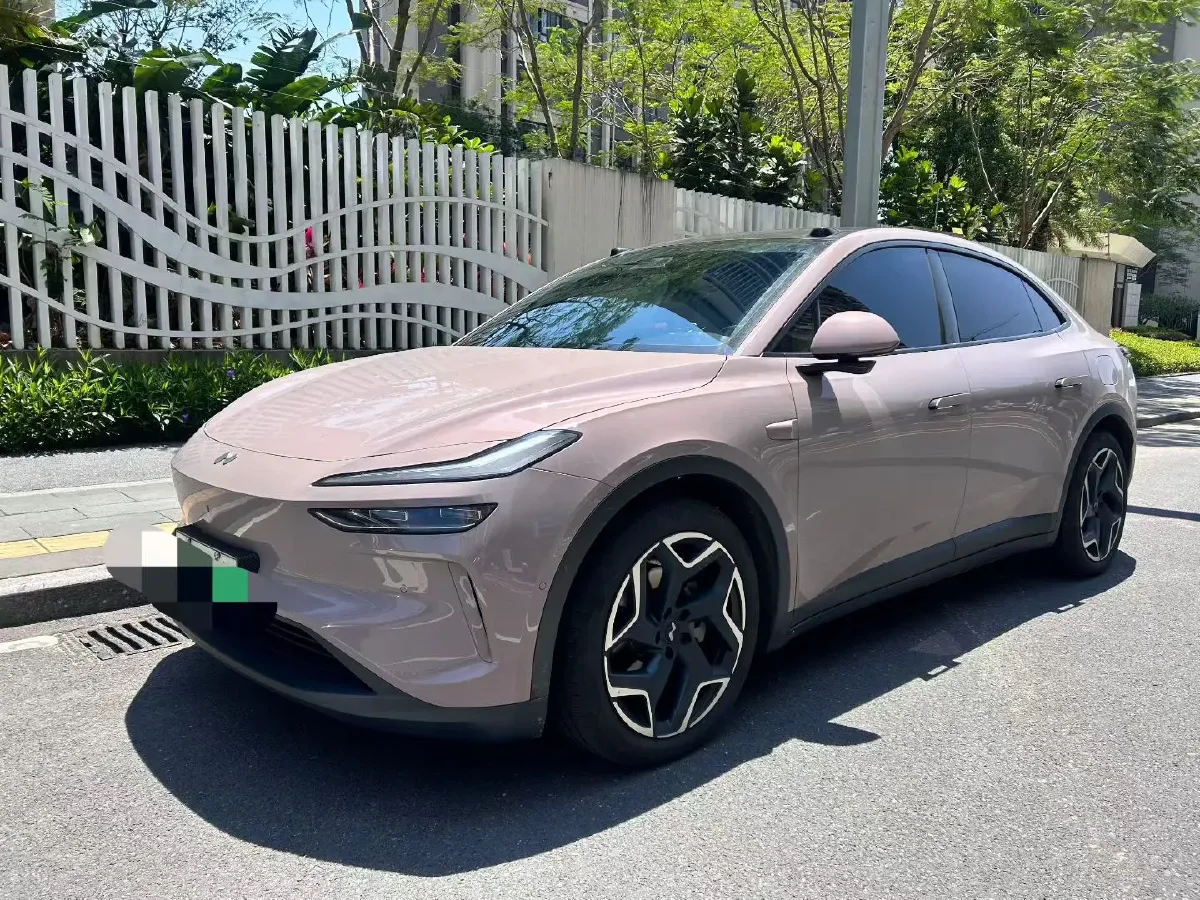 2024 IM L6 BEV 75KWH,autocango,china used car exporter,china ev exporter,chinese used car exporter,chinese used ev exporter