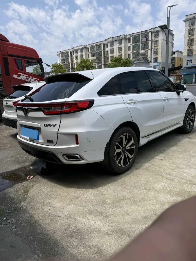 2017 Honda UR-V 1.5T 193HP L4 CVT,autocango,china used car exporter,china ev exporter,chinese used car exporter,chinese used ev exporter