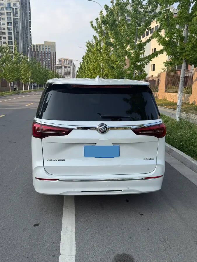 2023 Buick GL8 2.0T 237HP L4 9AT,autocango,china used car exporter,china ev exporter,chinese used car exporter,chinese used ev exporter