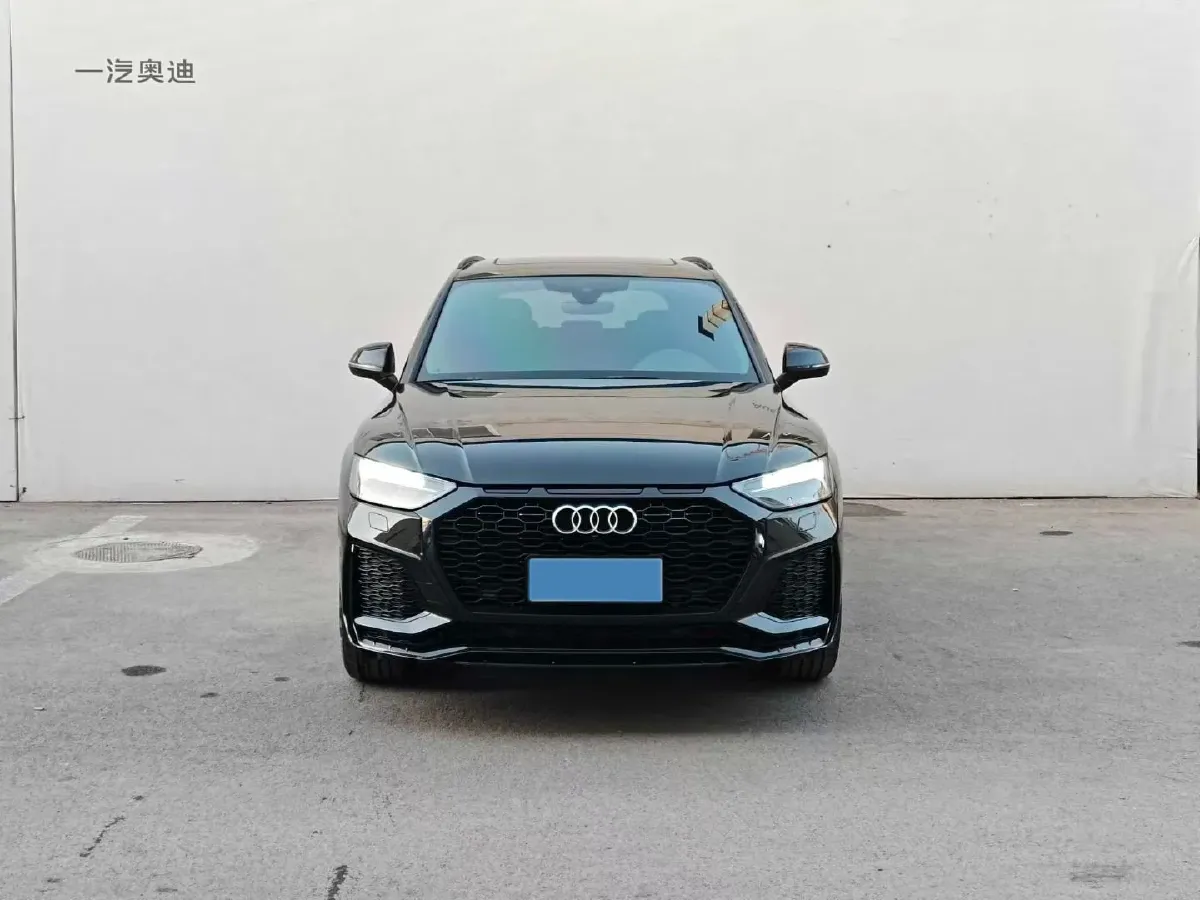 2024 Audi Q5L Sportback 2.0T 190HP L4 7DCT,autocango,china used car exporter,china ev exporter,chinese used car exporter,chinese used ev exporter