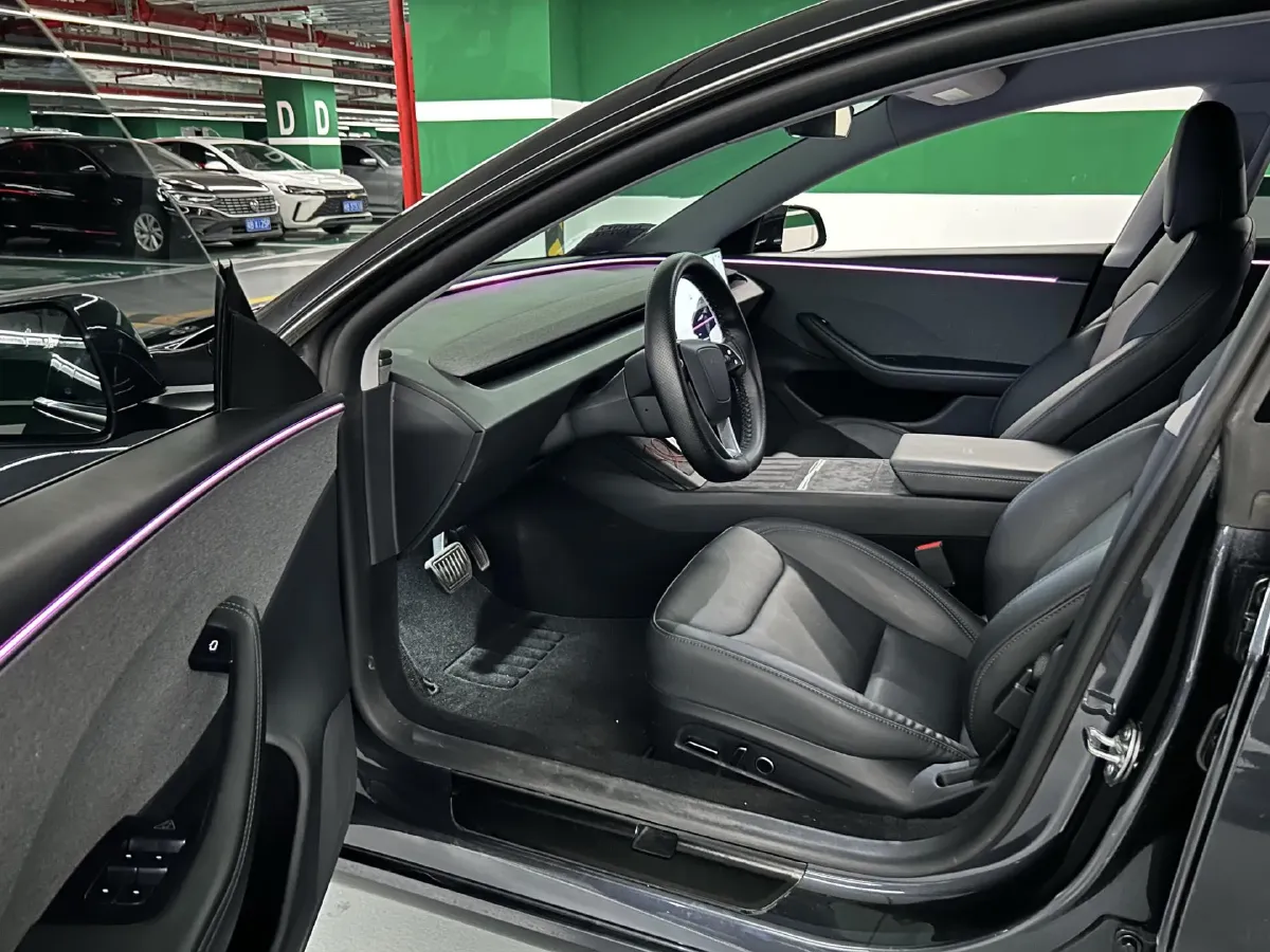 2025 Tesla Model 3 BEV 62.5KWH,autocango,china used car exporter,china ev exporter,chinese used car exporter,chinese used ev exporter