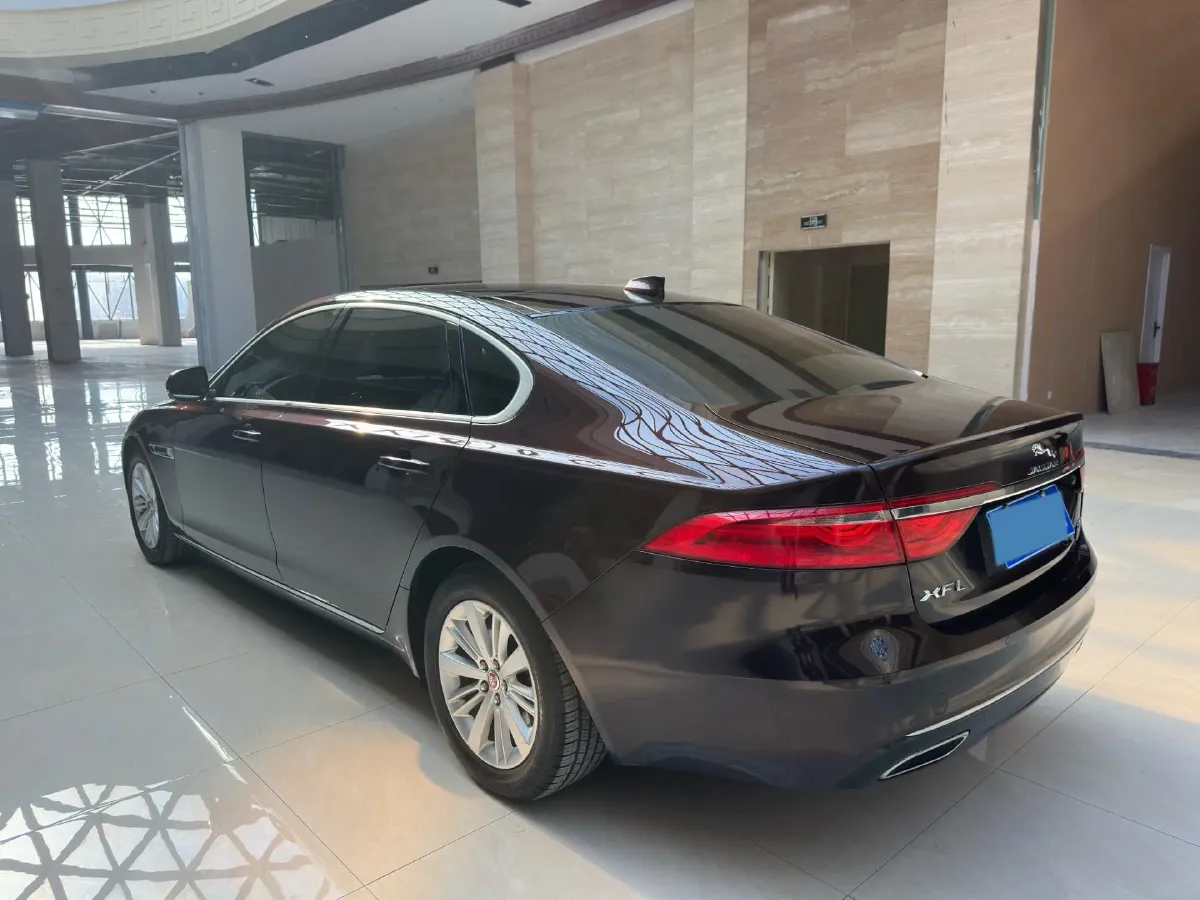 2020 Jaguar XFL 2.0T 200HP L4 8AT,autocango,china used car exporter,china ev exporter,chinese used car exporter,chinese used ev exporter