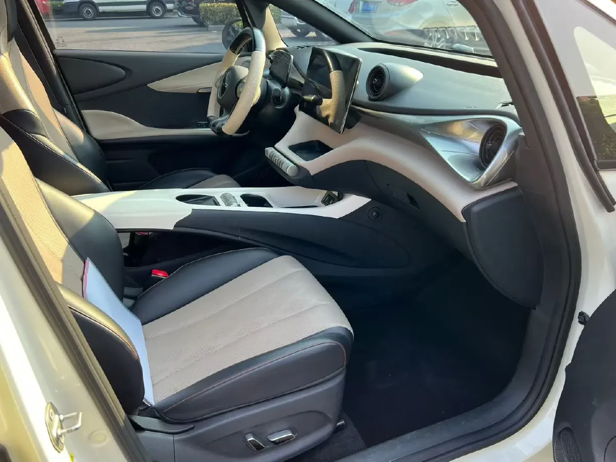 2023 BYD Dolphin BEV 44.928KWH,autocango,china used car exporter,china ev exporter,chinese used car exporter,chinese used ev exporter