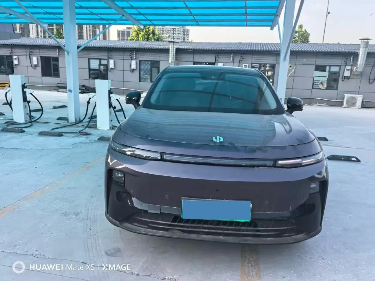 2025 Leapmotor B10 BEV 67.1KWH,autocango,china used car exporter,china ev exporter,chinese used car exporter,chinese used ev exporter