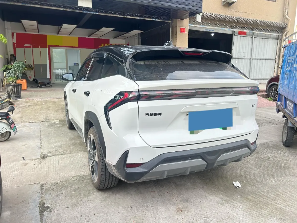 2023 Geely Galaxy L7 1.5T 163HP L4 3DHT PHEV 18.7KWH,autocango,china used car exporter,china ev exporter,chinese used car exporter,chinese used ev exporter
