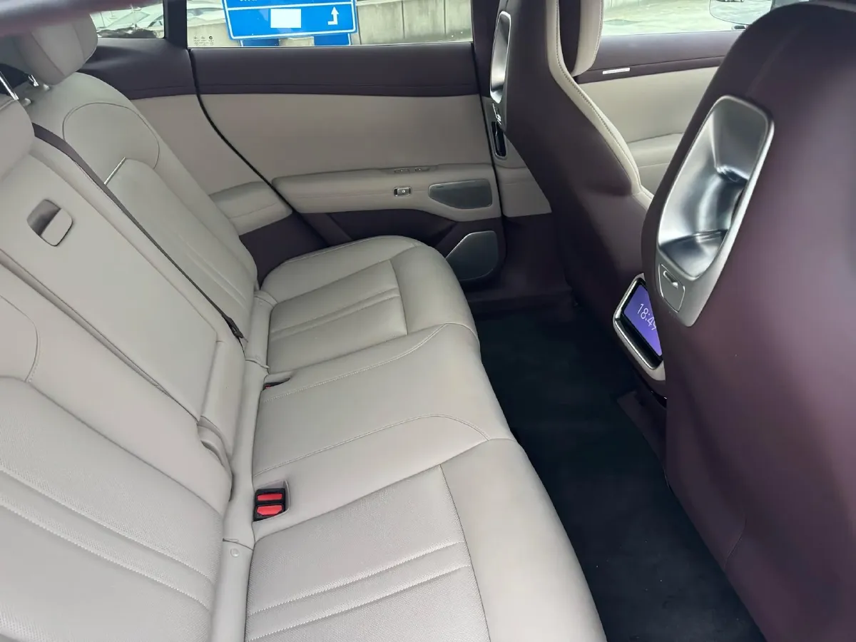 2025 MI YU7 BEV 101.7KWH,autocango,china used car exporter,china ev exporter,chinese used car exporter,chinese used ev exporter